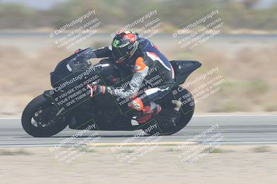 media/Sep-20-2025-Race Pace (Sat) [[d4e1b33f4d]]/Non Verified/Turn 15 Inside Pans (1210pm)/